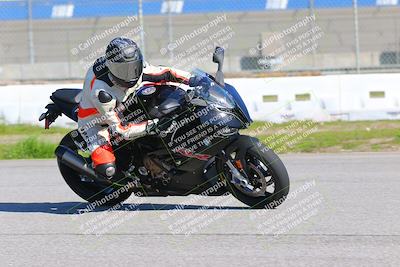 media/Jan-20-2023-Fastrack Riders (Fri) [[f2ad32aba3]]/Level 1/session 3 turn 9/